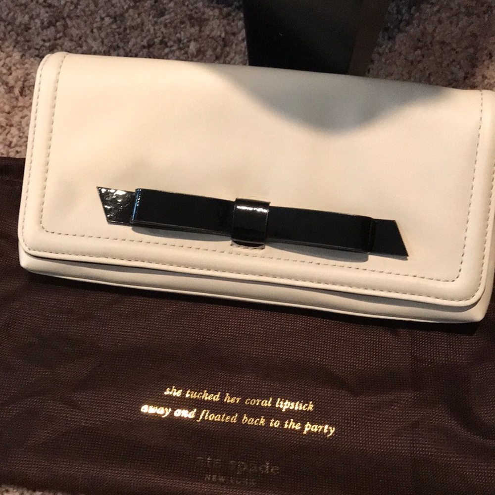 ♠️ Kate Spade New York Chelsea Park Kiera Clutch